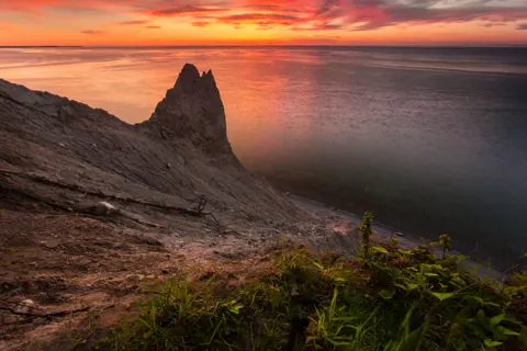 Chimney Bluffs after sunset